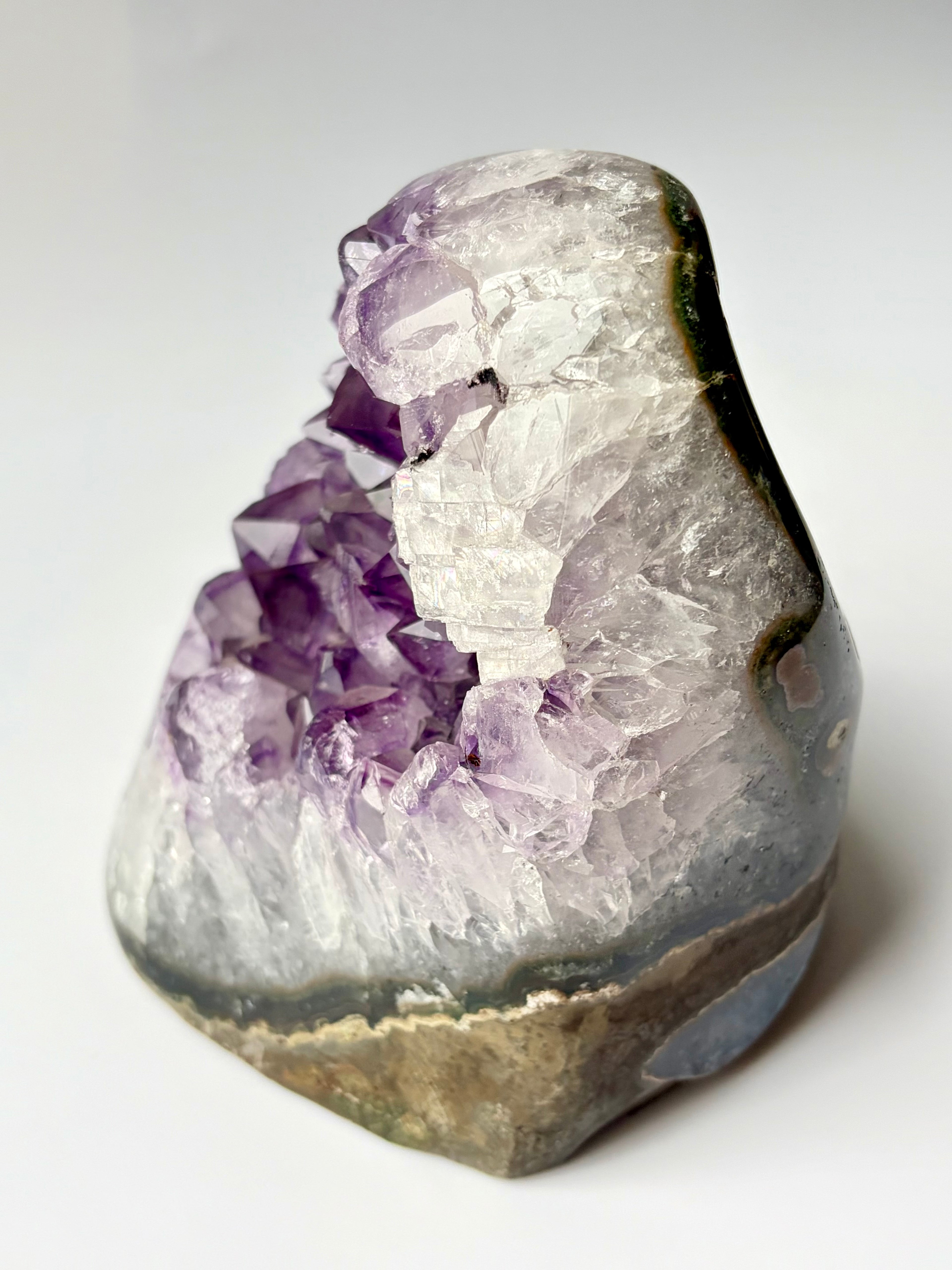 Large Uruguayan Amethyst Crystal - Cut Base (1.16kg)