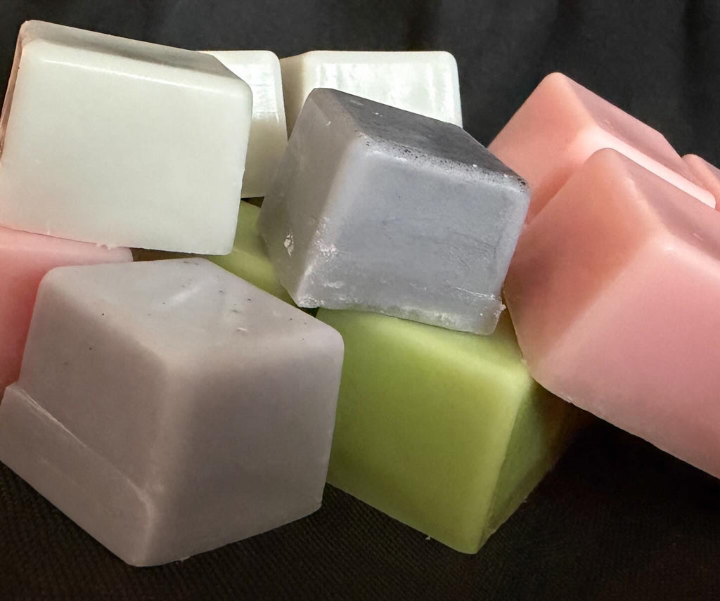 Fireside Familiar Wax Melts - Hand-Poured Soy Wax Melt | The Obsidian Familiar