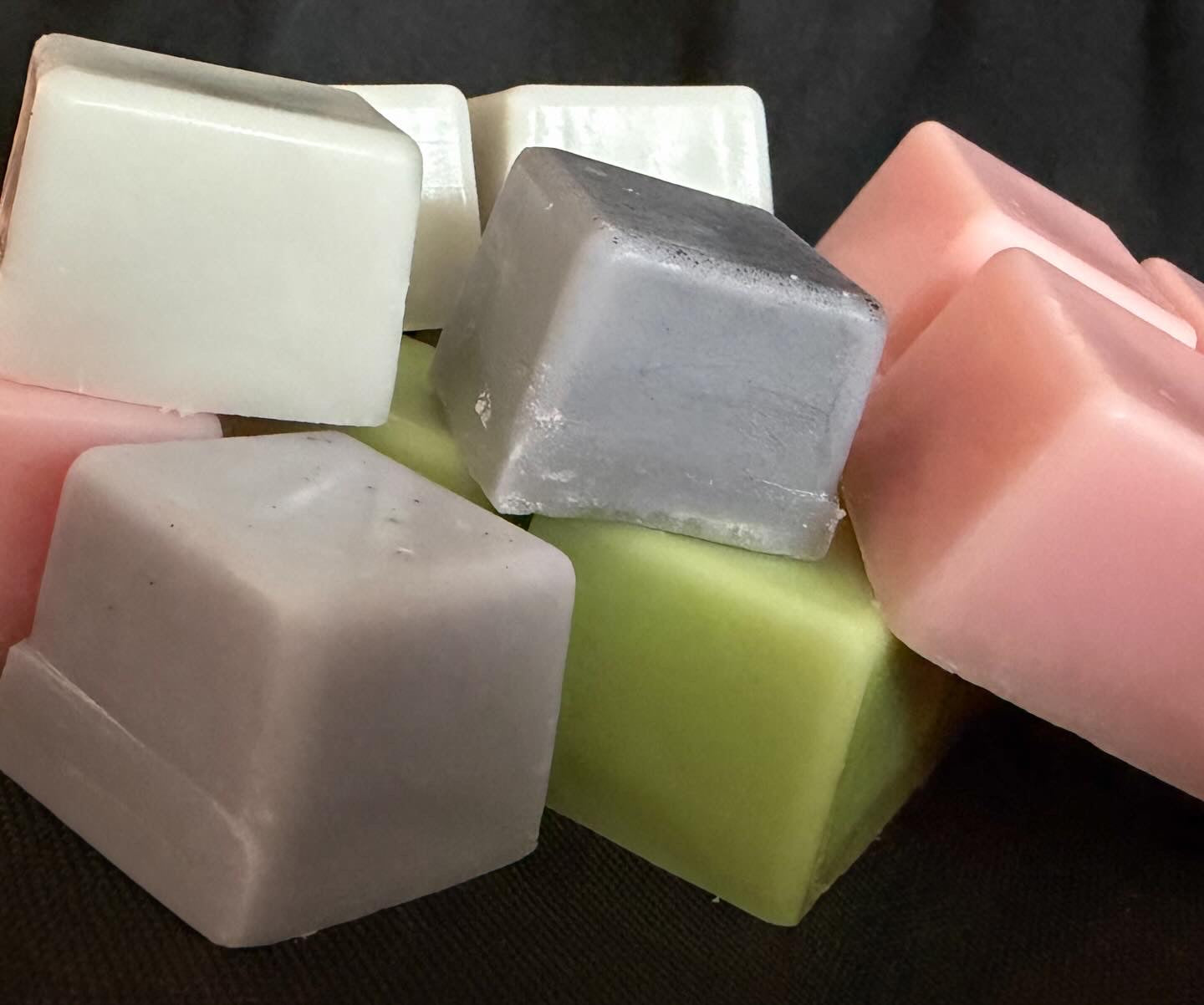 Fireside Familiar Wax Melts - Hand-Poured Soy Wax Melt | The Obsidian Familiar