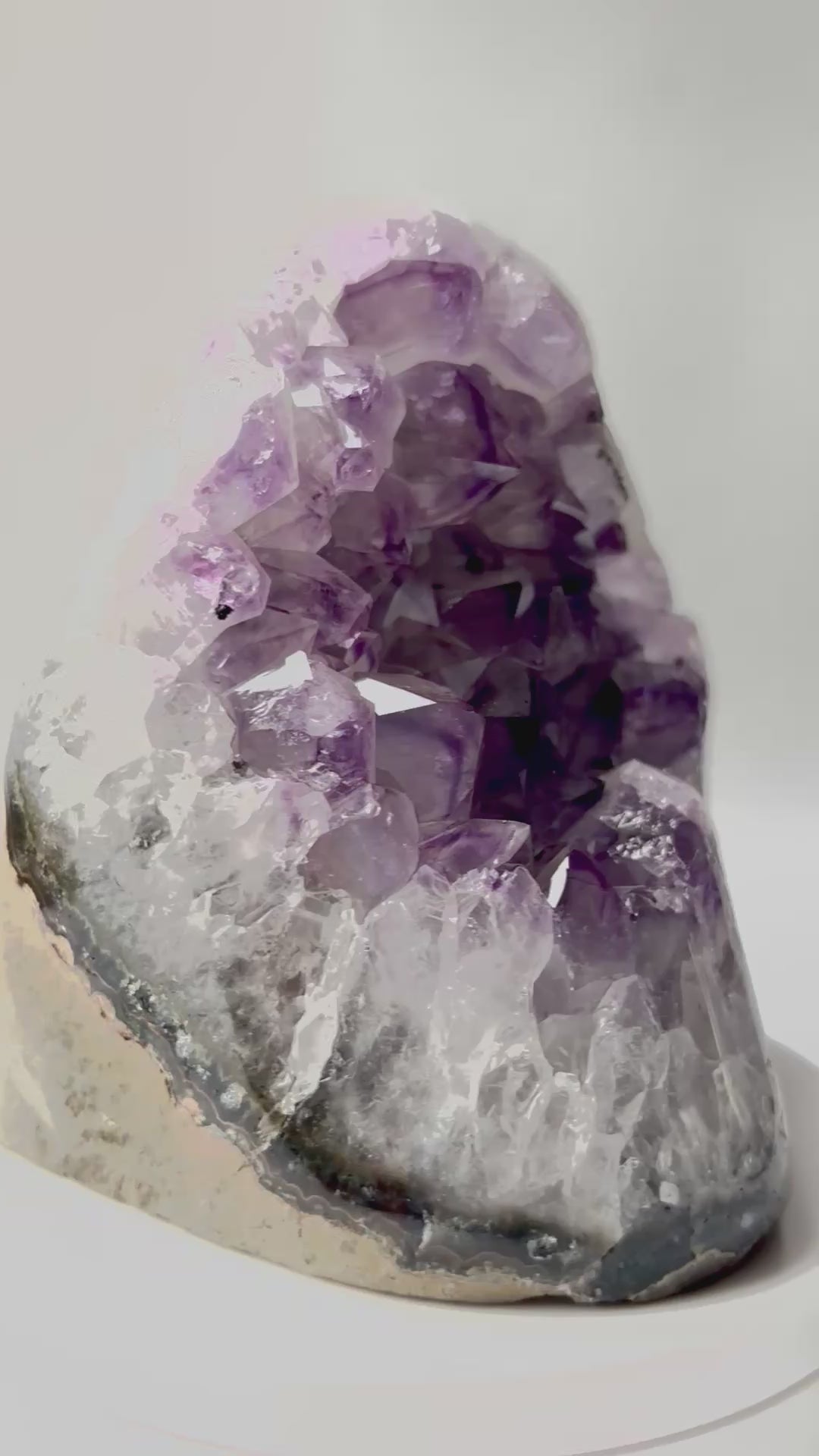 Large Uruguayan Amethyst Crystal - Cut Base (1.16kg)